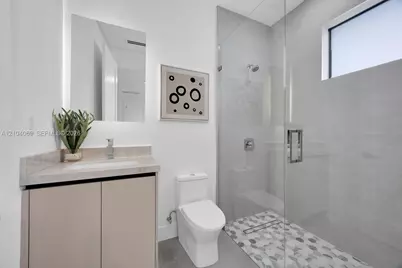 1771 NW 3 St, Miami, FL 33125 - Photo 30