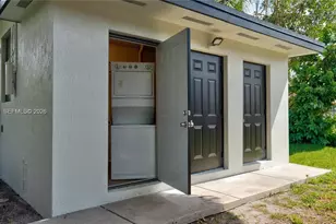 1330 NW 5th St, Miami, FL 33125 - Photo 30