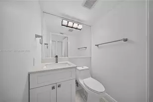 540 Brickell Key Dr, Miami, FL 33131 - Photo 18
