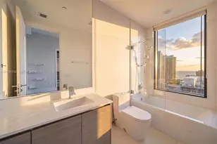 460 NE 28th St, Miami, FL 33137 - Photo 20
