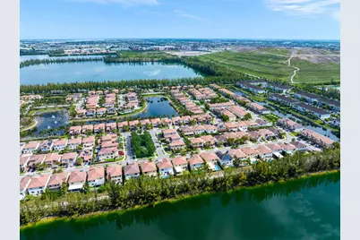 9890 NW 86th Ter, Doral, FL 33178 - Photo 14