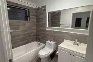 486 E 30th St, Hialeah, FL 33013 - Photo 4