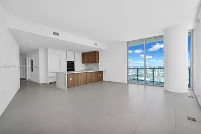 1400 Biscayne Blvd #3806, Miami, FL 33132 - Photo 12