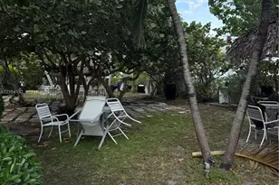 5055 Collins Ave, Miami Beach, FL 33140 - Photo 22