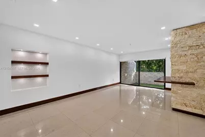 7001 Robles St, Coral Gables, FL 33143 - Photo 30
