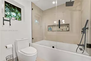 718 NE 87th St, Miami, FL 33138 - Photo 26