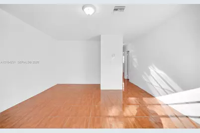 1170 NW 120th St, North Miami, FL 33168 - Photo 8