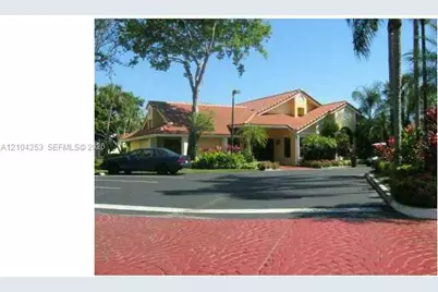 10121 W Sunrise Blvd #206, Plantation, FL 33322 - Photo 2