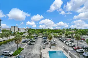 2075 NE 164th St, North Miami Beach, FL 33162 - Photo 32