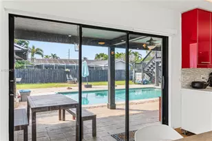 1121 SW 75th Ave, Plantation, FL 33317 - Photo 20