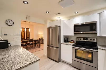 500 Bayview Dr #1123, Sunny Isles Beach, FL 33160 - Photo 12