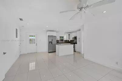 6040 NE 6th Ave, Oakland Park, FL 33334 - Photo 2