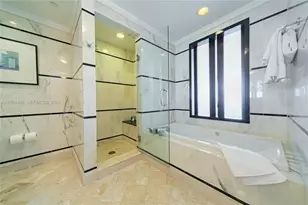4391 Collins Ave, Miami Beach, FL 33140 - Photo 16