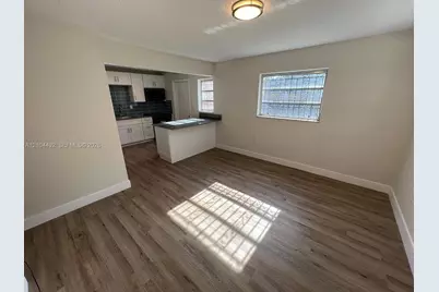 2790 SW 26th St, Miami, FL 33133 - Photo 14