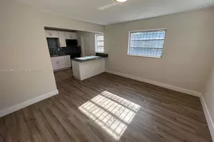 2790 SW 26th St, Miami, FL 33133 - Photo 14