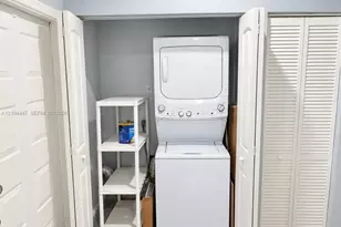 3578 NW 91st Ln, Sunrise, FL 33351 - Photo 8