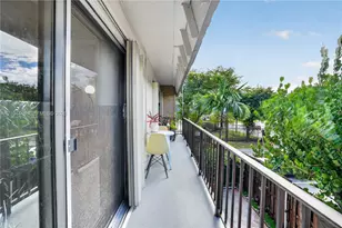 800 SW 129th Pl, Miami, FL 33184 - Photo 26