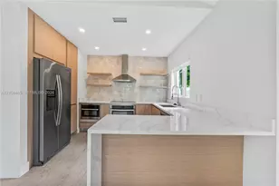 718 NE 87th St, Miami, FL 33138 - Photo 4