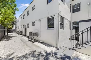 577 NE 82nd St, Miami, FL 33138 - Photo 4