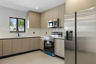 711 NW 8th Ave, Dania Beach, FL 33004 - Photo 20
