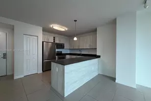 7525 E Treasure Dr, North Bay Village, FL 33141 - Photo 6