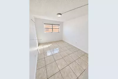1305 W 53rd St #405, Hialeah, FL 33012 - Photo 6