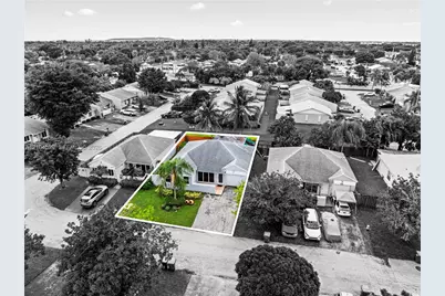 10340 SW 208th Ln, Cutler Bay, FL 33189 - Photo 16
