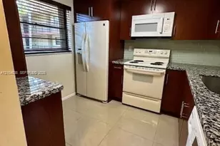 10845 SW 112th Ave, Miami, FL 33176 - Photo 2