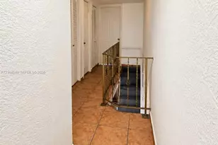 1064 W 42nd St, Hialeah, FL 33012 - Photo 14