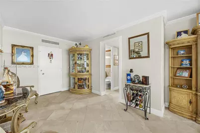 5055 Collins Ave #12F, Miami Beach, FL 33140 - Photo 12