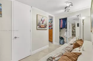 5055 Collins Ave, Miami Beach, FL 33140 - Photo 20