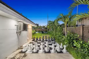20930 NE 26th Ave, Miami, FL 33180 - Photo 6