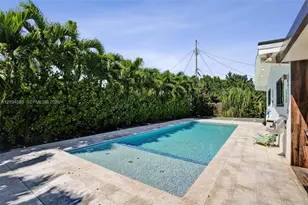 20930 NE 26th Ave, Miami, FL 33180 - Photo 38