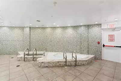253 NE 2nd St #424, Miami, FL 33132 - Photo 40