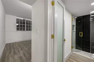 3860 W 10th Ct, Hialeah, FL 33012 - Photo 26