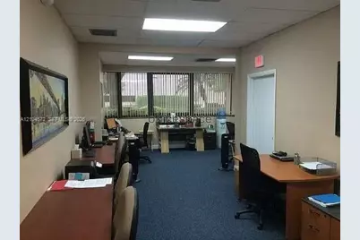 14100 Palmetto Frntg Rd #112, Miami Lakes, FL 33016 - Photo 4
