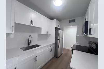 61 SW 55th Ave, Miami, FL 33134 - Photo 14