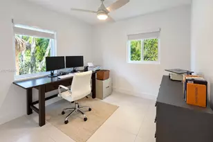 9755 SW 54th St, Miami, FL 33165 - Photo 10