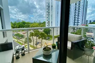3701 N Country Club Dr, Aventura, FL 33180 - Photo 8