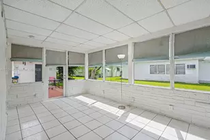 6802 NW 58th Ct, Tamarac, FL 33321 - Photo 10