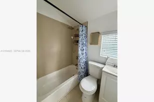 11441 SW 2nd St, Sweetwater, FL 33174 - Photo 6