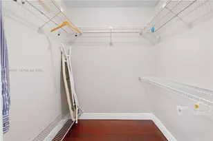 6423 Collins Ave, Miami Beach, FL 33141 - Photo 28