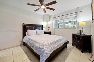 911 SW 51st Ave, Plantation, FL 33317 - Photo 16