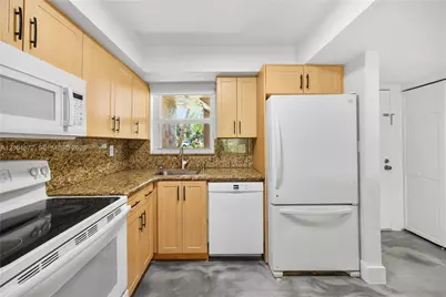 8507 Old Country Mnr #312, Davie, FL 33328 - Photo 4