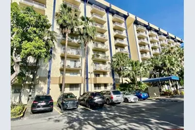 801 NW 47th Ave #915W, Miami, FL 33126 - Photo 1