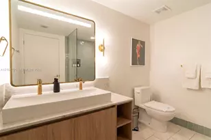 159 NE 6th St, Miami, FL 33132 - Photo 20