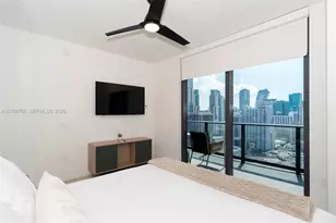 159 NE 6th St, Miami, FL 33132 - Photo 18