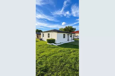 250 NW 34th Ave, Miami, FL 33125 - Photo 4