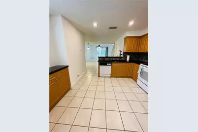 1503 Veracruz Ln #5-14, Weston, FL 33327 - Photo 4