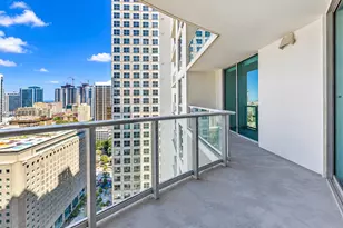 300 S Biscayne Blvd, Miami, FL 33131 - Photo 18